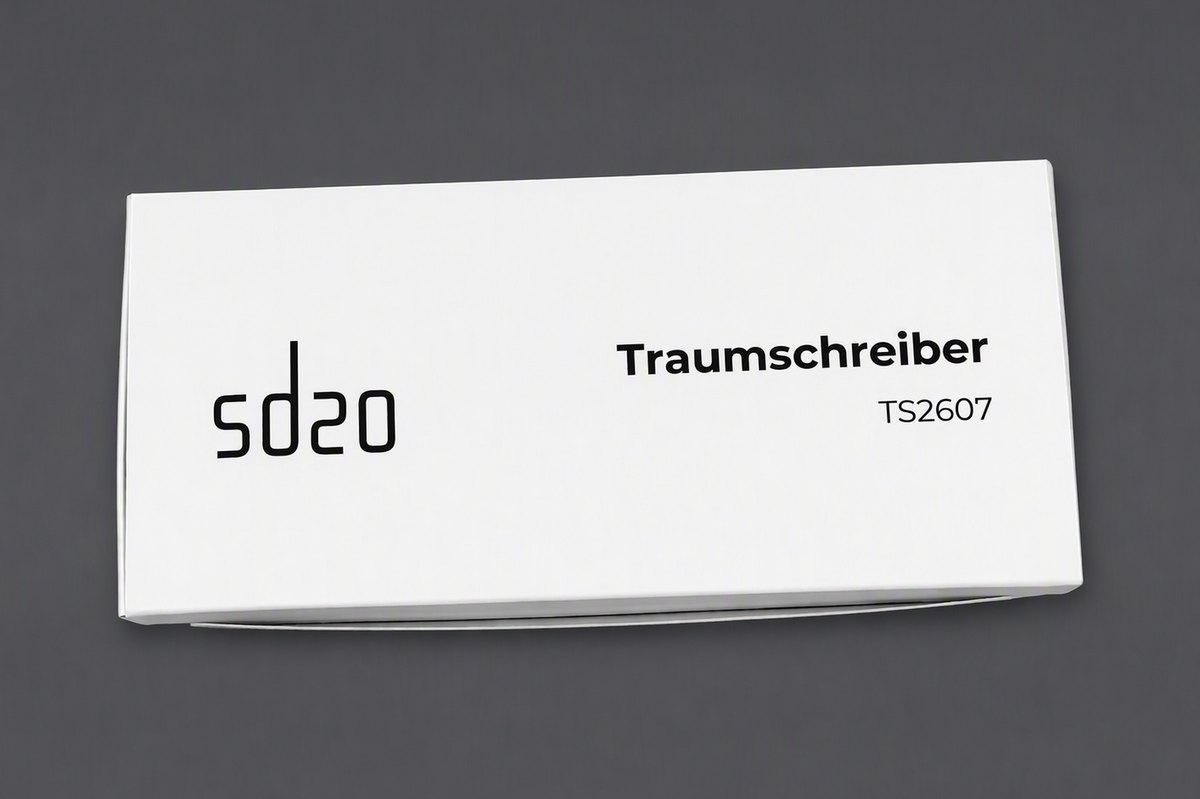 Deckel der Schachtel mit sd20-Logo und Aufdruck Traumschreiber TS2607